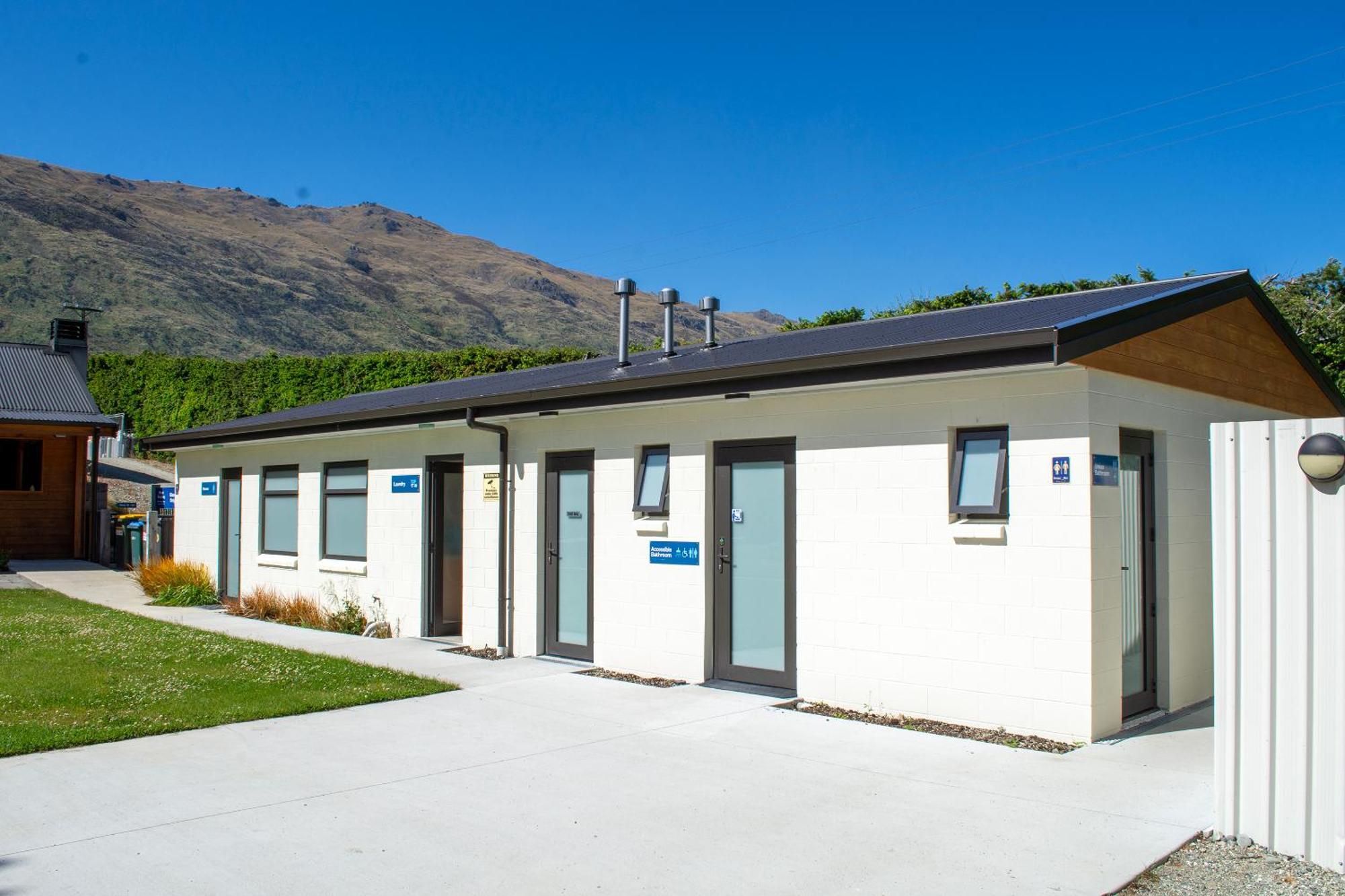 Kingston Top 10 Holiday Park Exterior photo